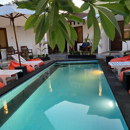 Cape Rose2 Hotell Gili Trawangan Exteriör bild